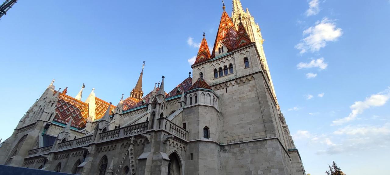 Marble -near Buda Castle Apartman